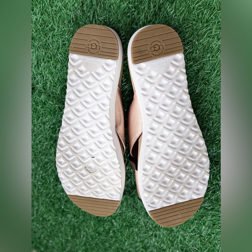 UGG Women's Kari Leather Sandals Size 10 Rose Gold - Picture 5 of 6